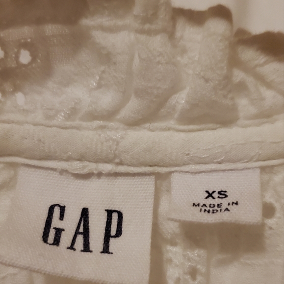 Gap sleeveless blouse - Picture 3 of 3